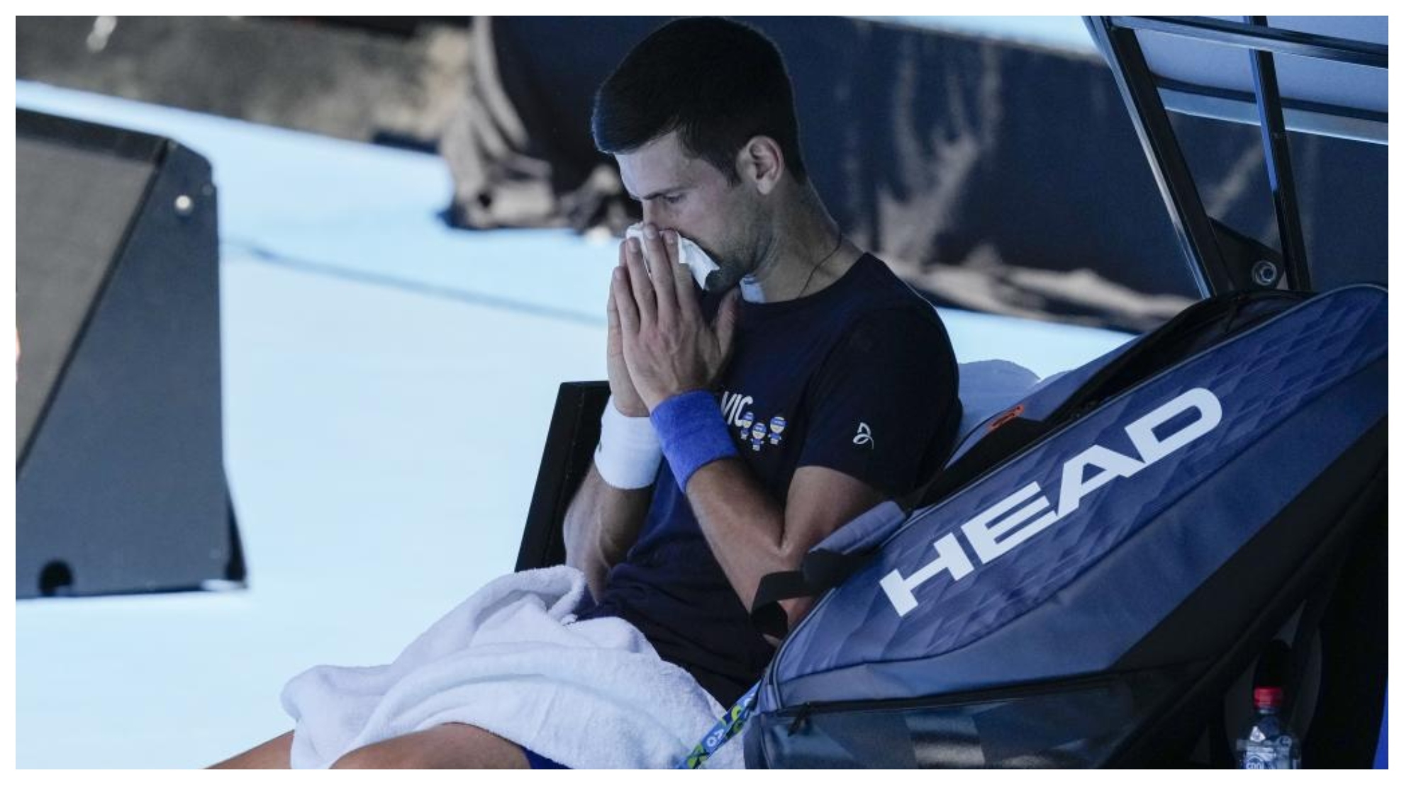 Novak Djokovic, en el último entrenamiento en las pistas del Rod Laver Arena